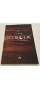 Biblia RVR60 Tapa Rústica Madera Marrón